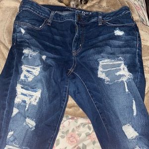 American Eagle Jeans Destroyed Denim Size 16.